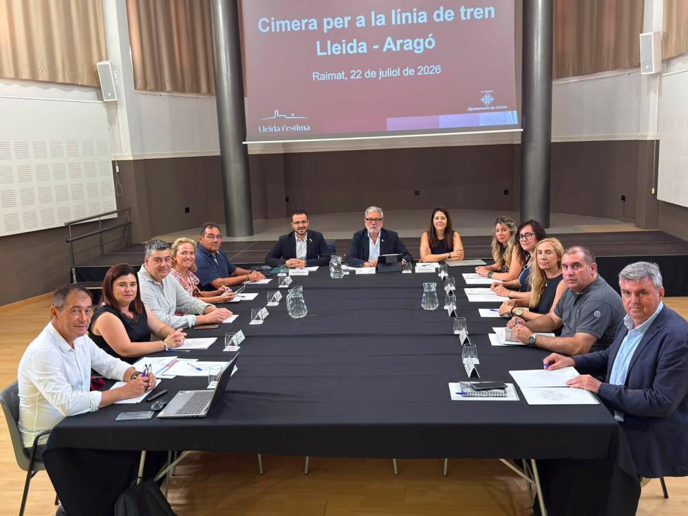 Imagen EL AYUNTAMIENTO DE ALTORRICÓN PARTICIPA EN LA REUNIÓN PARA LA MEJORA DE LA CONEXIÓN ARAGÓN - CATALUÑA