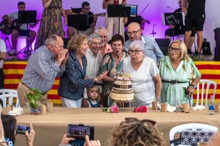 Imagen ALTORRICÓN CELEBRA SU FIESTA ANUAL DE LA ASOCIACIÓN DE MAYORES CON UN...